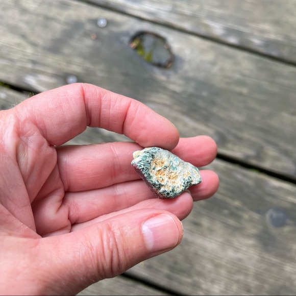 Ruby Zoisite Raw Crystal Anyolite - Picture 9 of 17